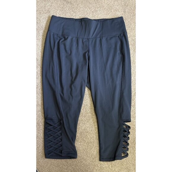 Livi Active Womens 18/20 Athletic Leggings Capris Crop Gray Pull On Pant - Picture 1 of 6